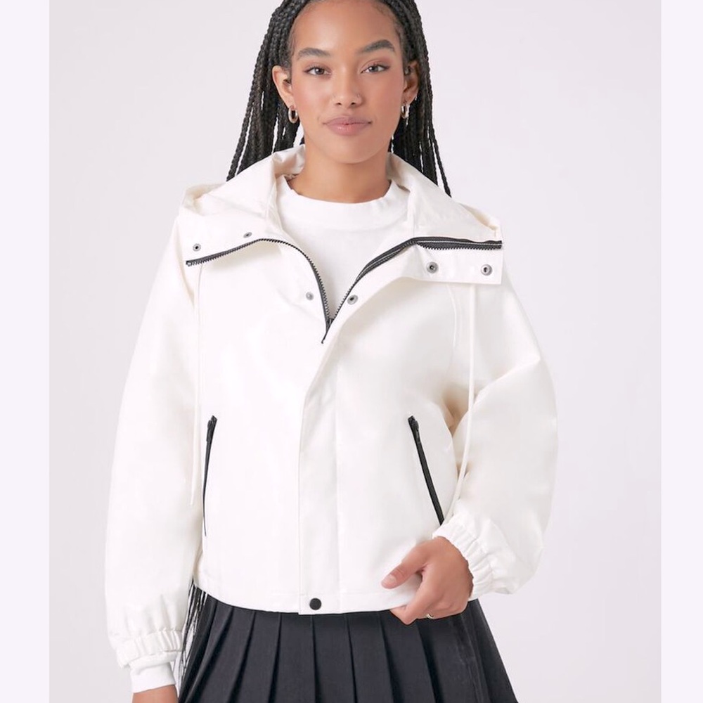 NWT White Zip Up w/Snap & Hood Jacket, Size Small